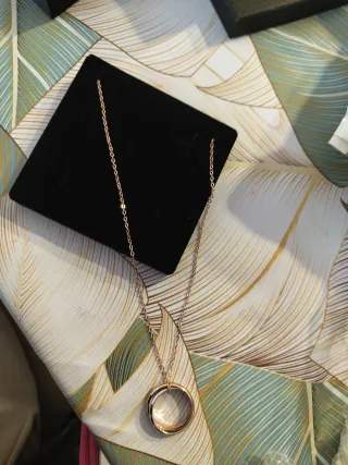 Collar Di Lusso Anillos Entrelazados