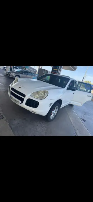 Porsche Cayenne 2004