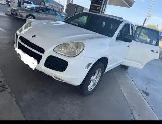 Porsche Cayenne 2004