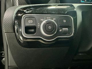 MERCEDES-BENZ Clase A Sedan A 180 d