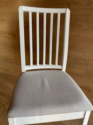 Sillas Ikea madera blanca y tela gris (4)
