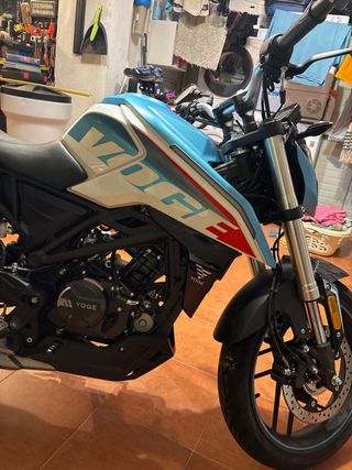 Moto Voge R125 casi nueva 2025