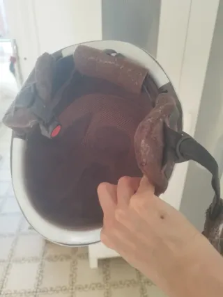 Skate con casco Uvex