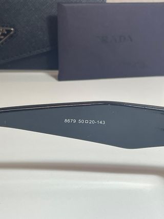 Gafas de sol Prada negras