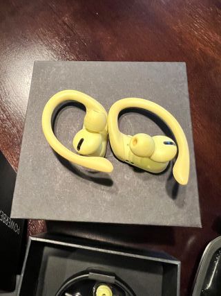 Auricolari Beats Powerbeats Pro Gialli