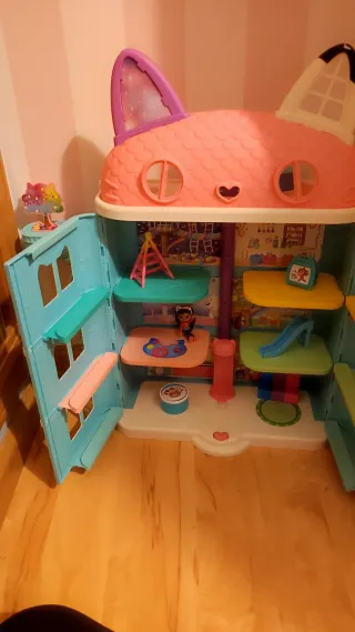 Casa de Juguete Gabby Gato muy cuidada