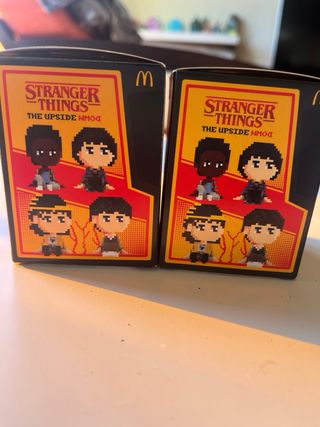 Dos Cajas Stranger Things Heroes Sorpresa