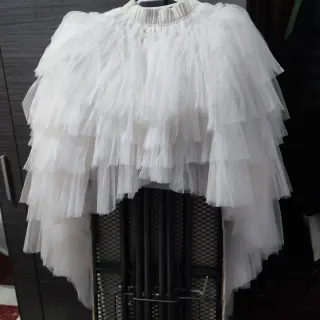 Falda elegante volantes tul blanco