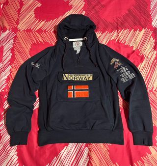 Sudaderas y Chaquetas Varias