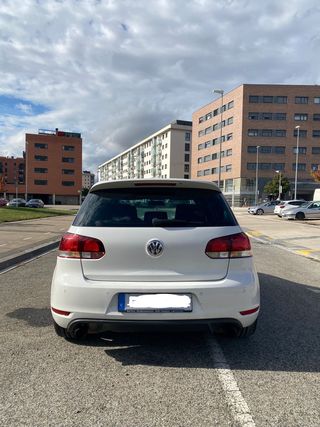 Volkswagen Golf GTI 2010 211CV 2.0TSI MANUAL