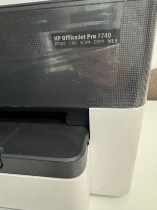 HP OfficeJet Pro 7740 con tinta