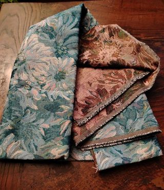 Tessuto damascato floreale nuovo