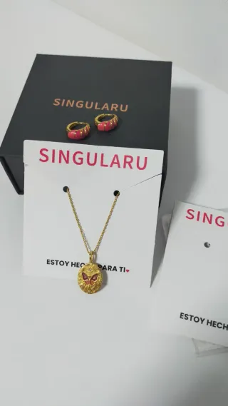 Conjunto collar y pendientes Singularu