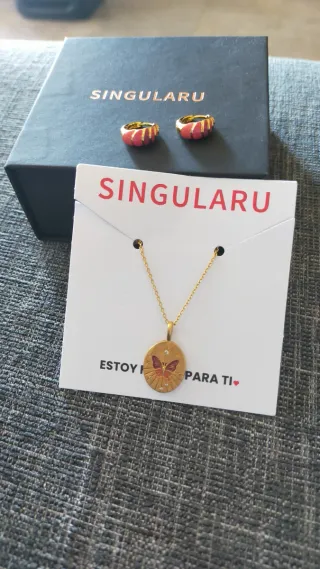 Conjunto collar y pendientes Singularu