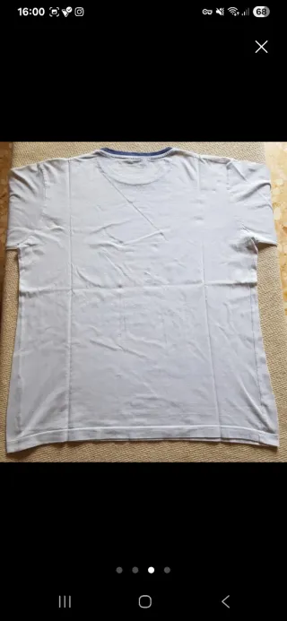 Camiseta blanca, marca Inside. Talla L Manga Larga