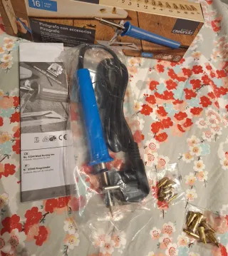 Pirógrafo con 14 puntas diferentes