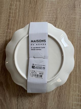 Nuevos!! 4 Platos de cerámica de Navidad Maison du