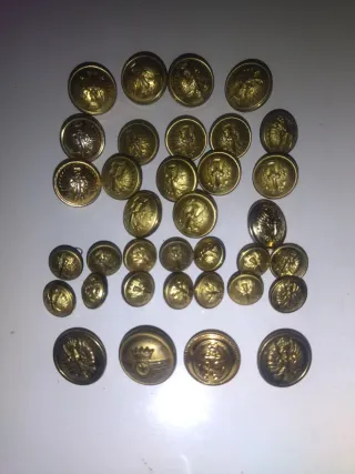 Lote de botones antiguos dorados