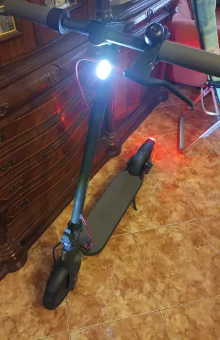 Patinete Eléctrico Xiaomi Scooter 4