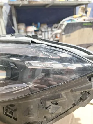 Faro Izquierdo Mercedes CLA