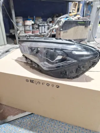 Faro Izquierdo Mercedes CLA
