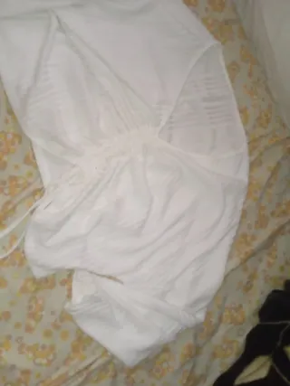 Jersey blanco con cordones