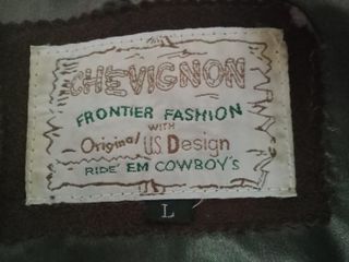 CHAQUETA CUERO CON FLECOS