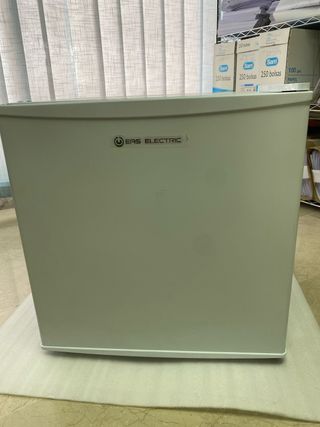 Frigorífico pequeño blanco