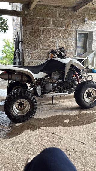 Suzuki LTZ 400 Quad