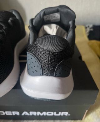 Botines Under Armour Negro/blanco