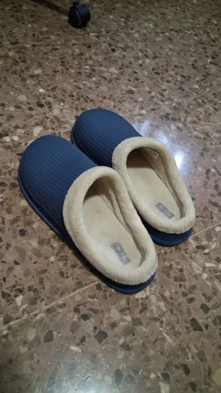 Zapatillas de estar por casa invierno.