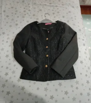 Blazer negra encaje