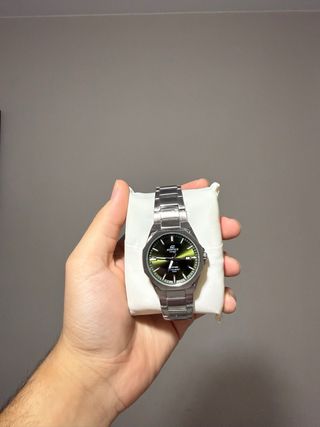 Reloj Casio Edifice Verde y Plateado