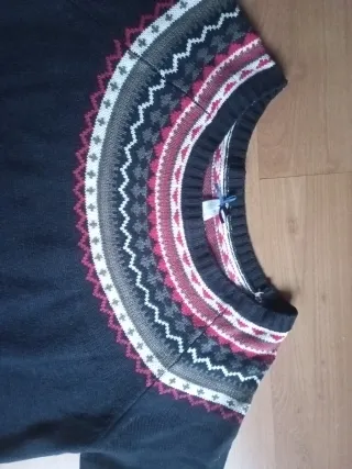 Vestido con estampado Jacquard( geométrico).