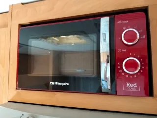 Microondas Orbegozo Red Class
