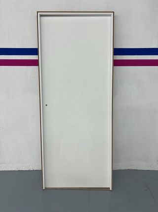 Puerta blanca mate