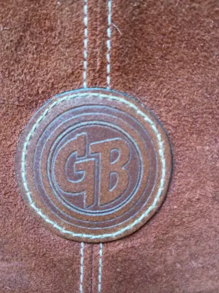 Bolso de piel marrón