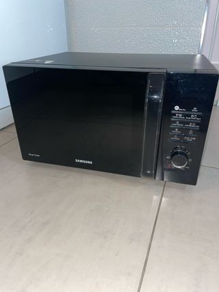 Microondas Samsung Smart Oven Negro