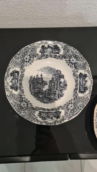 4 Platos Hondos Cartuja de Sevilla Pickman vistas