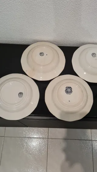 4 Platos Hondos Cartuja de Sevilla Pickman vistas