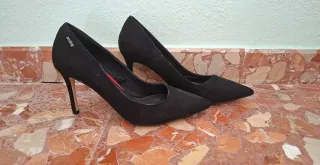 Zapatos de tacón negros Mustang