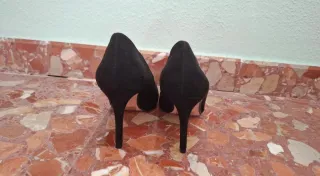 Zapatos de tacón negros Mustang