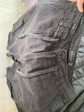 Pantalones cargo negros Stradivarius