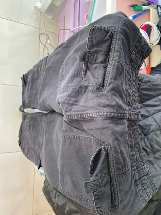 Pantalones cargo negros Stradivarius