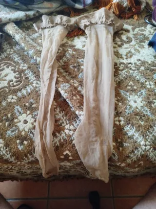 Medias de encaje beige talla única