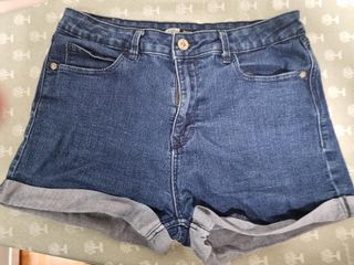 Pantaloncini jeans Stradivarius blu