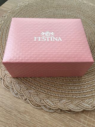 Reloj Festina con 1 diamante