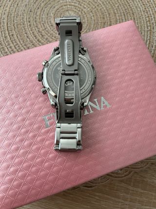 Reloj Festina con 1 diamante