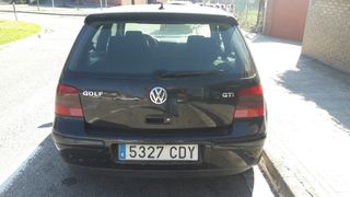 Volkswagen Golf 2003