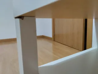 Mesa auxiliar blanca Ikea